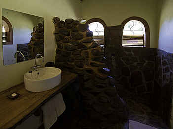 Flatdogs Camp: Gästebad mit Dusche Flatdogs Camp: Gästebad mit Dusche