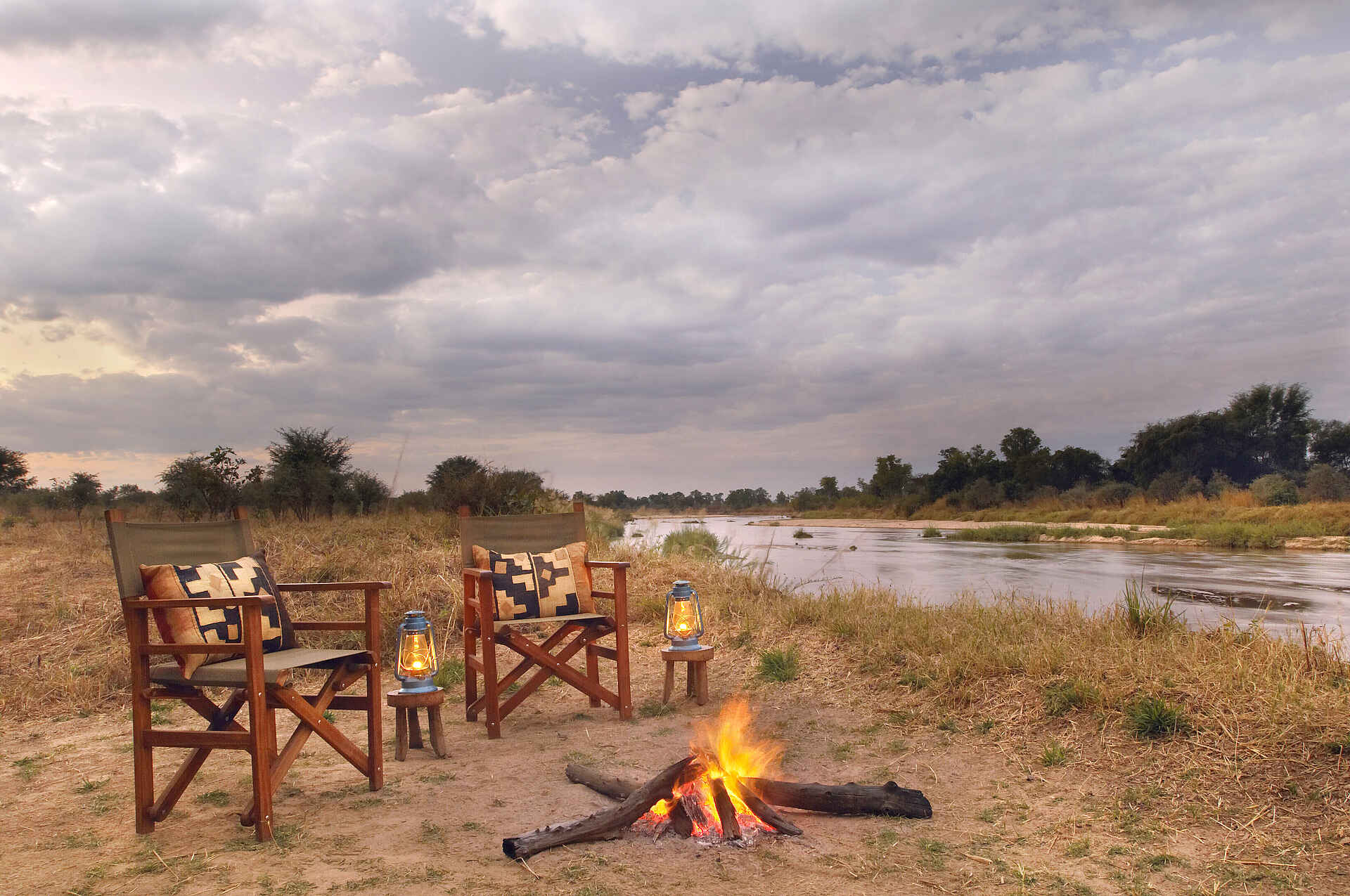 Mwaleshi Camp: Lagerfeuer