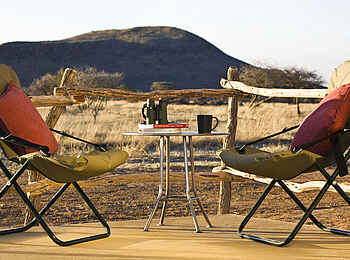 Okonjima Plains Camp: Aussicht vom Gästeraum Okonjima Plains Camp: Aussicht vom Gästeraum