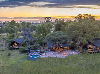 Gomoti Private Camp: Beleuchtung am Abend