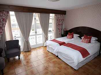 Hotel Eberwein: Gästezimmer Hotel Eberwein: Gästezimmer