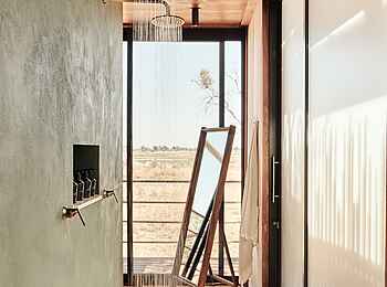 Baines Lodge: Eine Dusche mit zwei Duschköpfen Baines Lodge: Eine Dusche mit zwei Duschköpfen