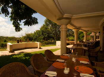 Ilala Lodge: Speisen auf der Terrasse