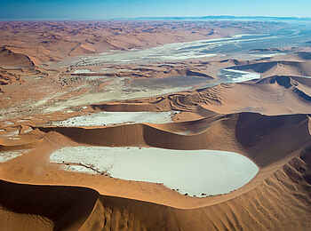 Little Kulala Lodge: Die Dünen der Sossusvlei Little Kulala Lodge: Die Dünen der Sossusvlei