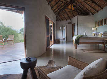 Nxai Pan Camp: Gästechalet mit Blick nach draußen