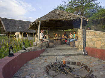 Olduvai Camp: Am Feuerplatz