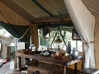 Selinda Explorers Camp: Waschtisch Selinda Explorers Camp: Waschtisch