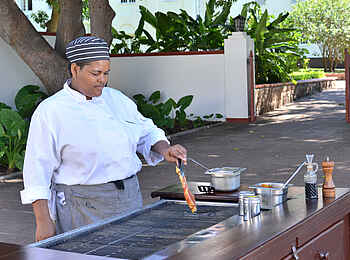 Victoria Falls Hotel: Barbecue am Swimmingpool