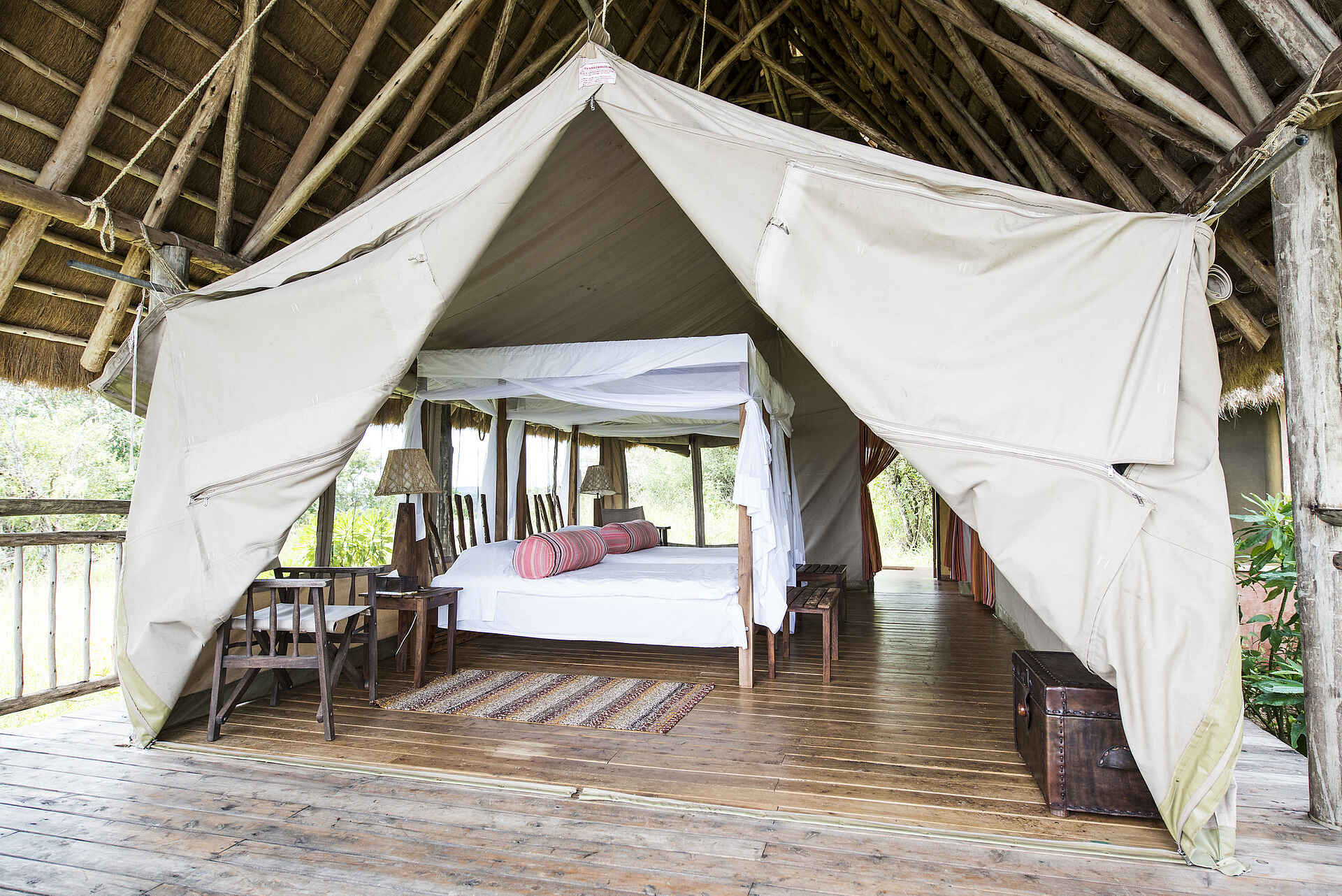 Mihingo Lodge: Gästezelt von Deck aus
