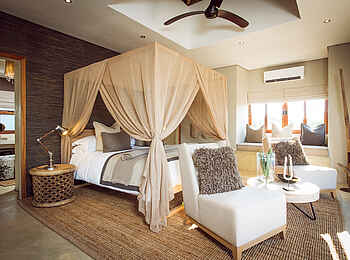 Sabi Sabi Bush Lodge: Schlafzimmer 1 der Villa Sabi Sabi Bush Lodge: Schlafzimmer 1 der Villa