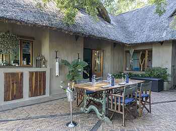 Tongabezi Lodge: Die Terrasse des Tangala House