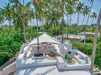 Ycona Luxury Resort: Strandrestaurant Dachterrasse