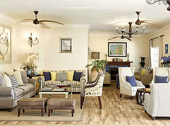 Batonka Guest Lodge: Blick in die Lounge Batonka Guest Lodge: Blick in die Lounge