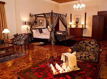 House of Waine: Malaika - Doppelbett House of Waine: Malaika - Doppelbett