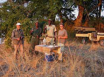 Kafunta River Lodge: Snacks im Busch