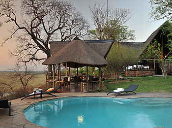 Muchenje Safari Lodge: Pool
