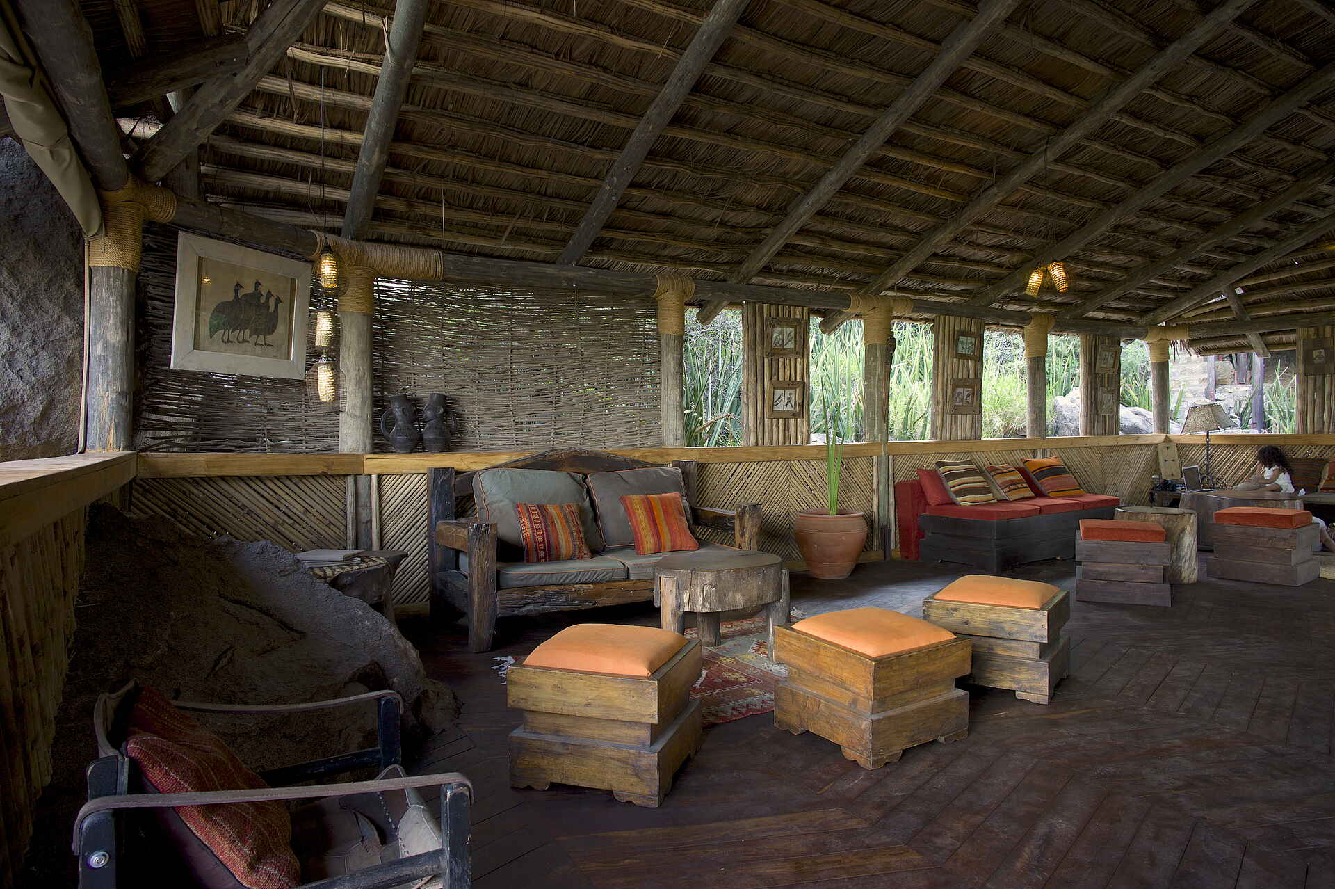 Ngorongoro Conservation Area, Olduvai Camp, Olduvai Gorge, Tanganyika Expeditions, Lounge, Sessel, Afrikarma, Afrikarma Safaris, Afrikarma Safaris - Wildnis. Hautnah., Afrikarma.de