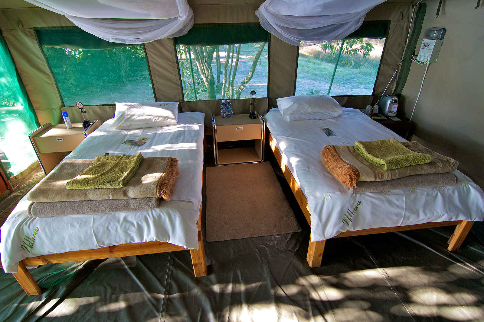 Ndhovu Safari Lodge: Betten im Gästezelt Ndhovu Safari Lodge: Betten im Gästezelt