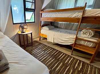 Shametu River Lodge: Stockbetten