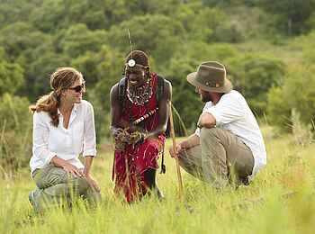 Angama Mara: Walking Safari mit einem Masai Angama Mara: Walking Safari mit einem Masai