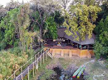 Nxamaseri Island Lodge: Blick auf den Zentralbereich Nxamaseri Island Lodge: Blick auf den Zentralbereich