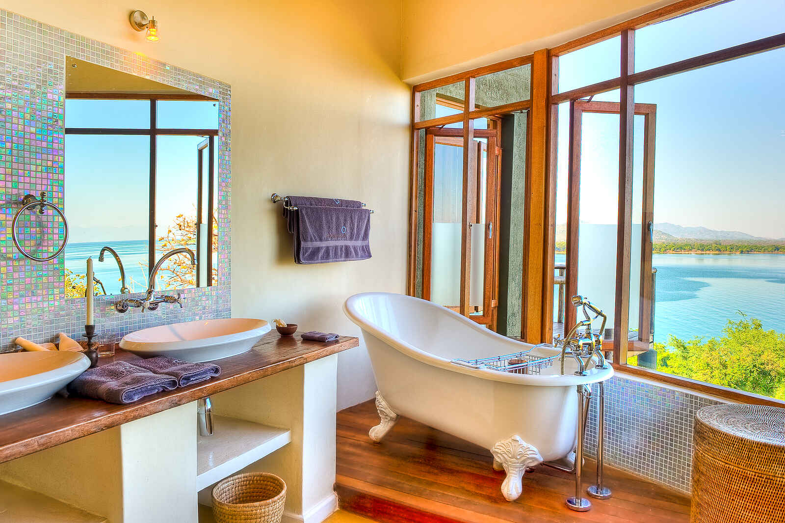 Pumulani Lodge: Gästebad mit Blick Pumulani Lodge: Gästebad mit Blick