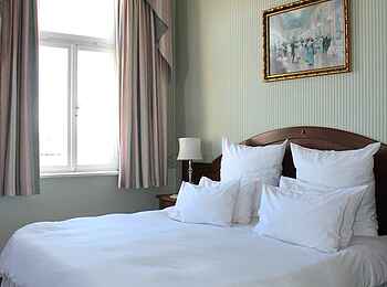 Hotel Eberwein: Doppelbett Hotel Eberwein: Doppelbett