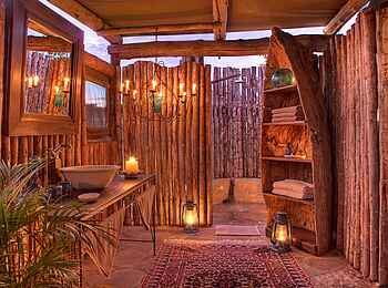 Richards River Camp: Blick auf Badezimmer Richards River Camp: Blick auf Badezimmer