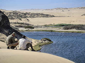 Hoanib Skeleton Coast Camp: Kontrastreiche Landschaft Hoanib Skeleton Coast Camp: Kontrastreiche Landschaft