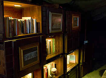 Meno A Kwena Camp: Bibliothek Meno A Kwena Camp: Bibliothek