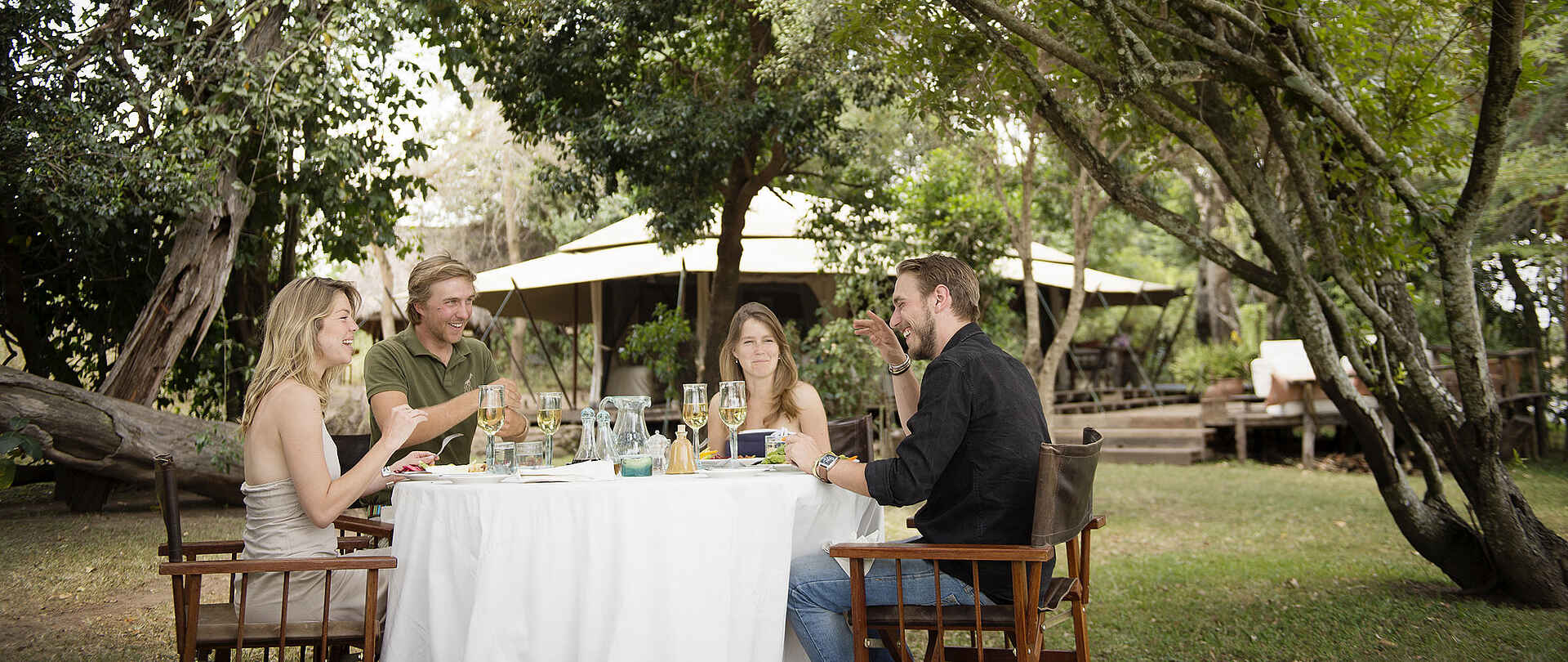 Ngare Serian Camp: Lunch im Garten