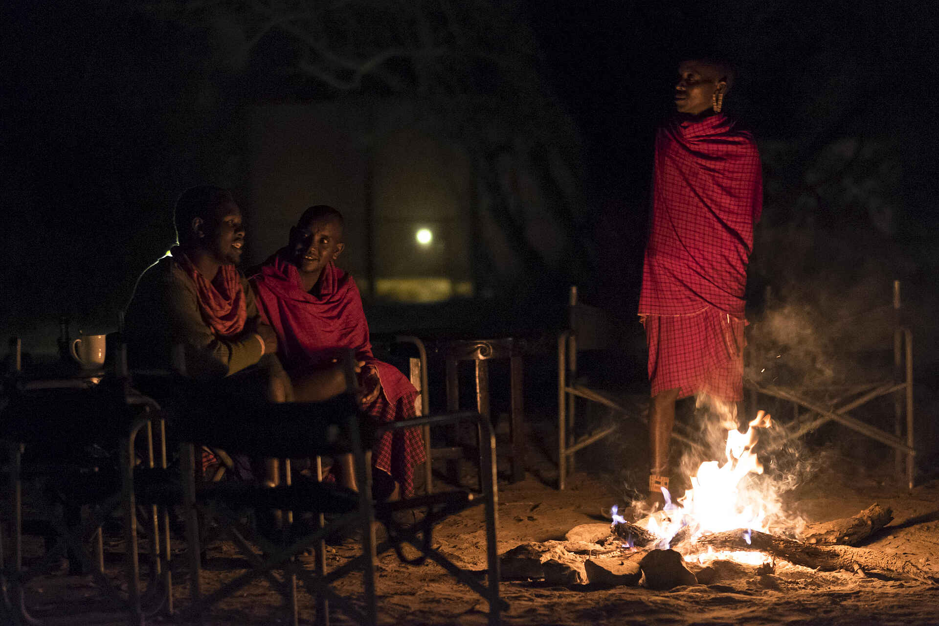 Porini Amboseli Camp: Abend am Feuer