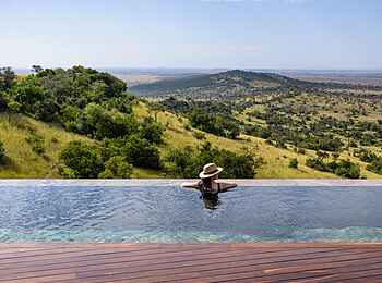Singita Sasakwa: Pool der Hillside Suite