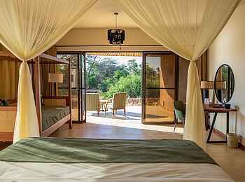 Soroi Samburu Lodge: Schlafbereich mit Tagesbett