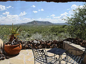 Vingerklip Lodge: Veranda des Gästechalets mit Ausblick