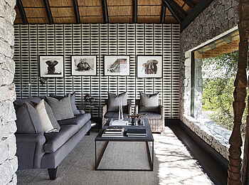Londolozi Private Granite Suites: Loungebereich einer Suite