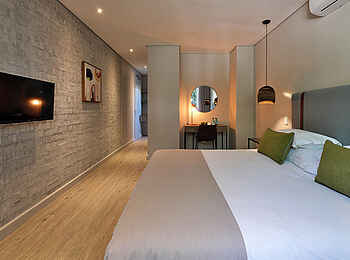 Tree House Boutique Hotel: Mountain View Room Tree House Boutique Hotel: Mountain View Room