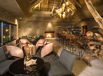Sabi Sabi Earth Lodge: Die Bar Sabi Sabi Earth Lodge: Die Bar