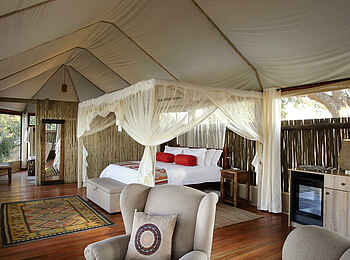 Amanzi Camp: Gästezelt mit Doppelbettq Amanzi Camp: Gästezelt mit Doppelbettq