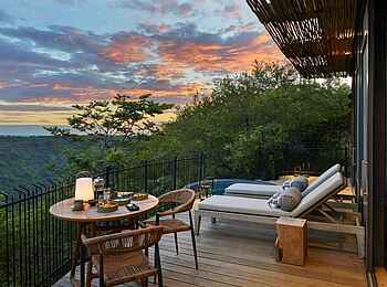 Bupenyu Lodge: Luxury Suite Terrasse