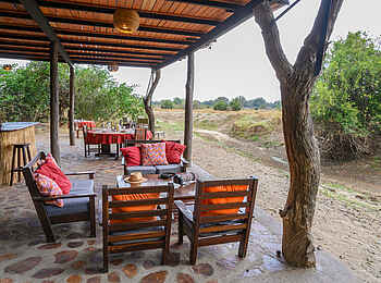 Chikoko Tree Camp: Auf der Veranda Chikoko Tree Camp: Auf der Veranda