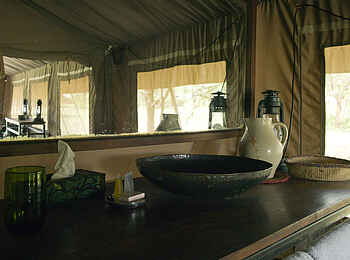 Ronjo Camp: Waschtisch und Wasserkrug