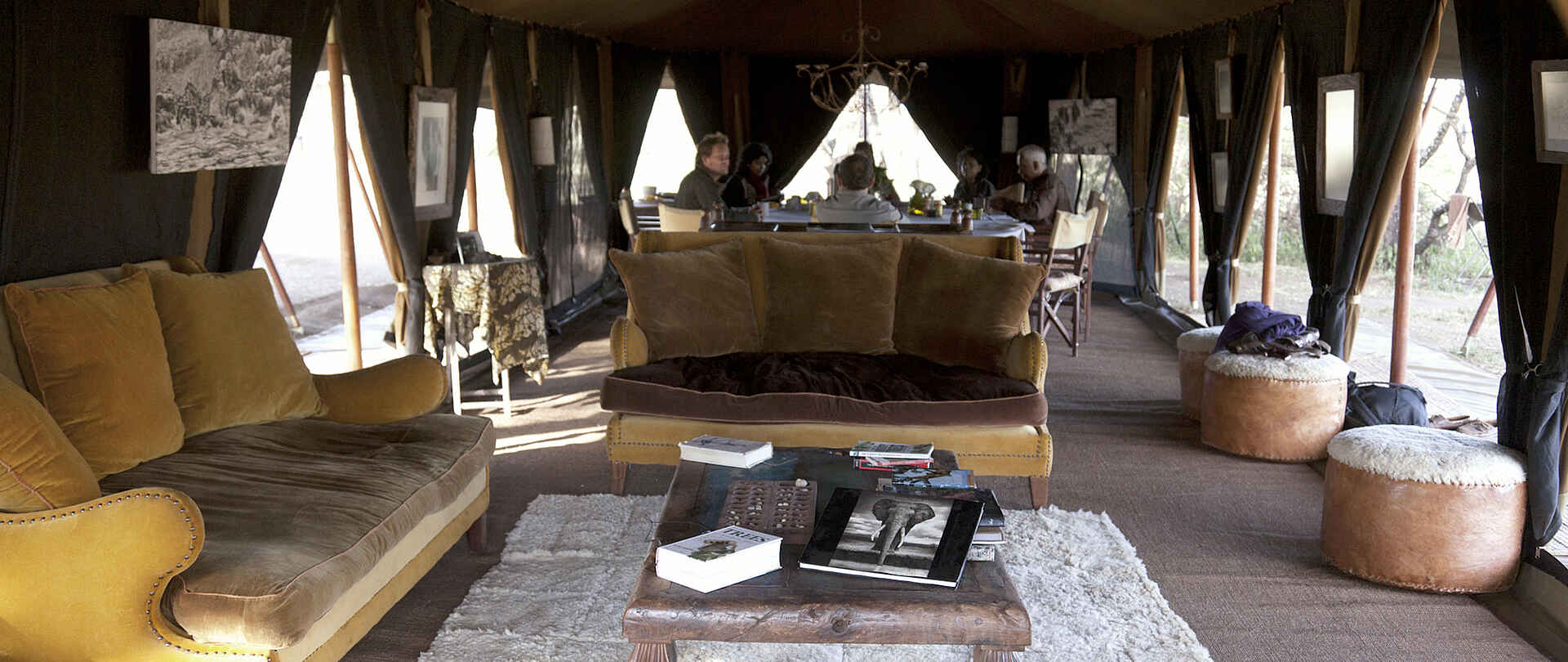Serian's Serengeti South Camp: Blick ins Messezelt