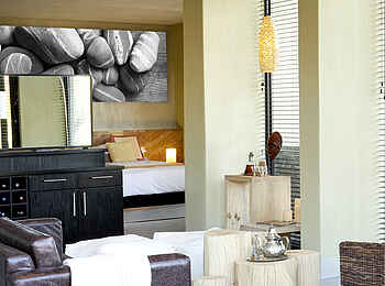 The Olive Exclusive: Kunene - Ausschnitt der Lounge