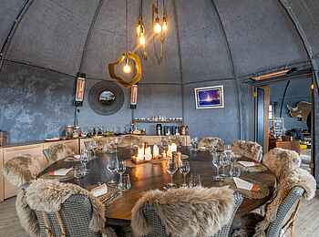 Whichaway Camp: Große Tafel für gemeinsame Dinner