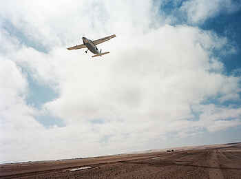 Shipwreck Lodge: Kleinflugzeug Shipwreck Lodge: Kleinflugzeug