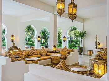 Baraza Resort & Spa Zanzibar: Lounge im orientalischen Stil Baraza Resort & Spa Zanzibar: Lounge im orientalischen Stil