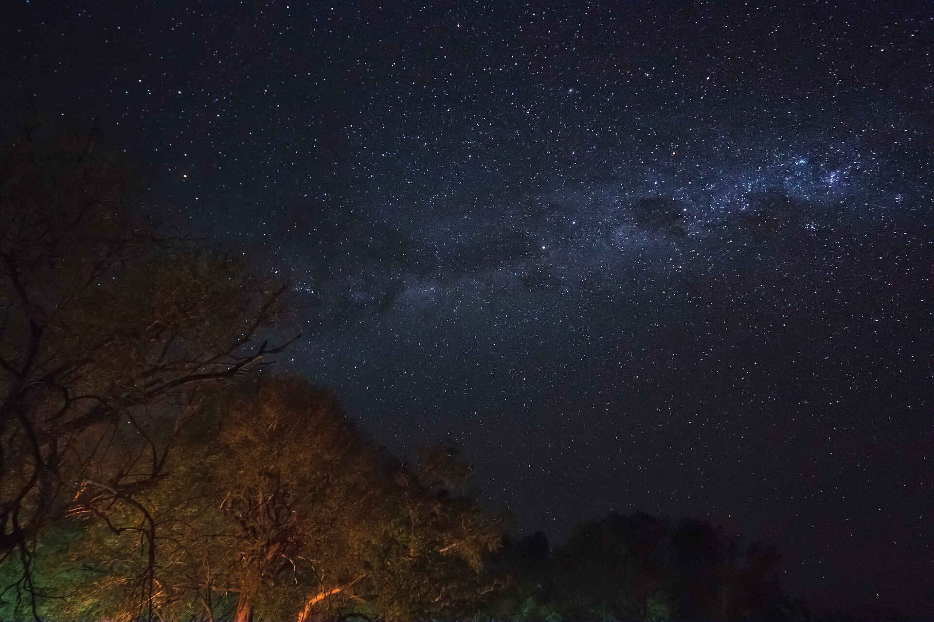 africa, afrika, auszeichnung, award, belmond, belmond eagle island camp, Belmond eagle island lodge, bilder, boro channel, boro-kanal, botsuana, botswana, buchen, buchung, eagle island camp, eagle island lodge, fish eagle bar, helikopter, helikoptersafari, hubschrauber, info, information, informieren, nordbotswana, northern botsuana, okavango, okavango delta, okavango-delta, orient epress safaris, orient express, orient-express, reise, reisen, reiseveranstalter, safari, southern africa, sÃ¼dliches afrika, urlaub, vollpension, wasseraktivitÃ¤ten, xaxaba, xaxaba island, xaxaba village, aktivitÃ¤ten, himmel, himmelsbeobachtung, nacht, romantik, sterne, sternenhimmel, stimmung, teleskop, aktivitäten, südliches afrika, wasseraktivitäten