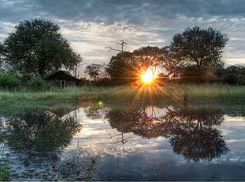 Bomani Tented Lodge: Sonnenaufgang