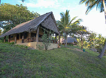 Kinasi Lodge: Kinasi Lodge: Blick auf den Britain Bungalow Kinasi Lodge: Kinasi Lodge: Blick auf den Britain Bungalow